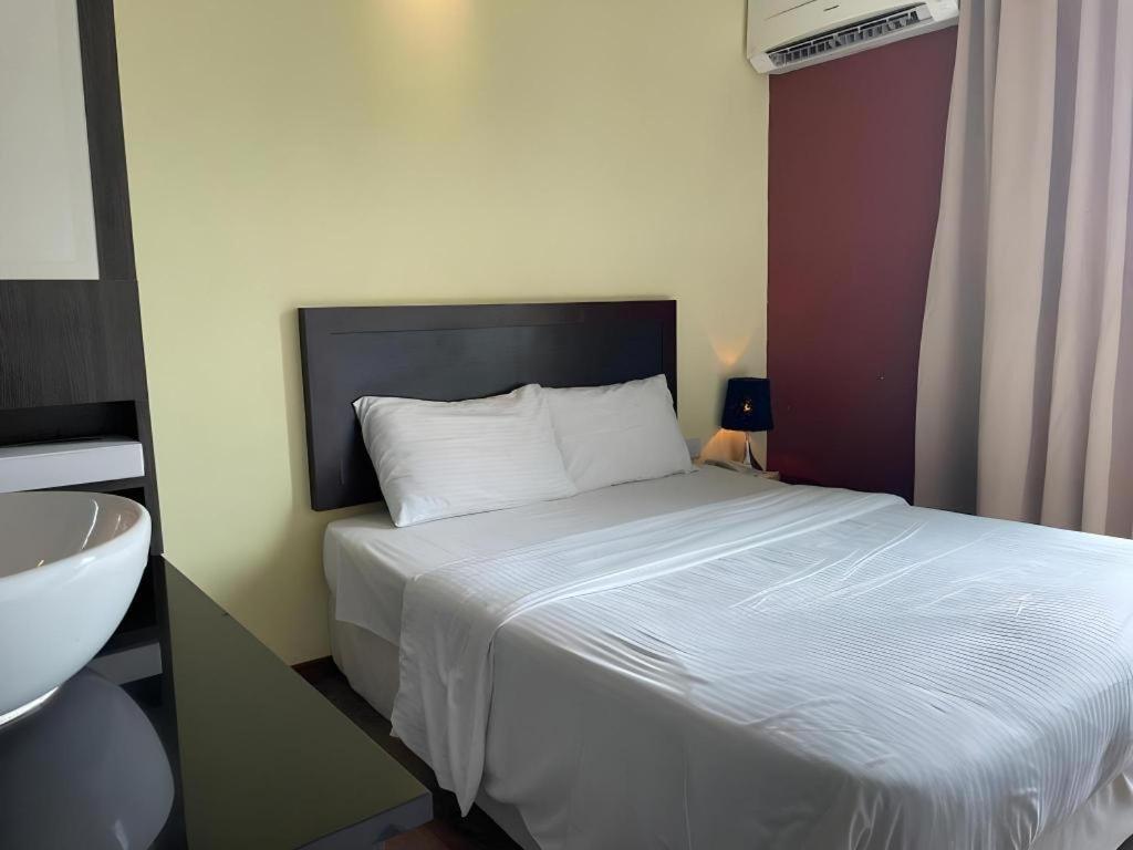 Zotel Business & Leisure Hotel Kuching Eksteriør bilde
